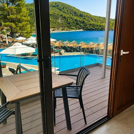 Blue Bay 3*